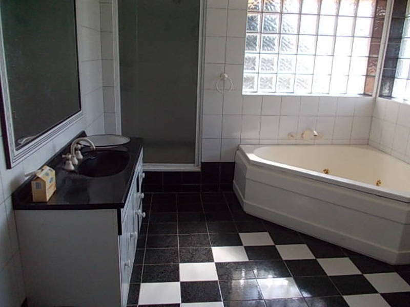 10 Hawick Court, Greenvale VIC 3059