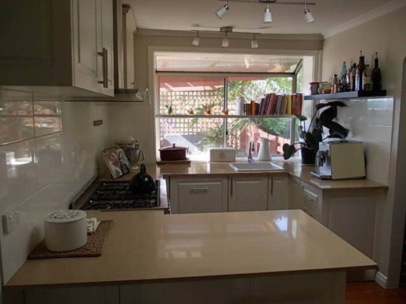 8 Fraser Court, Jacana VIC 3047