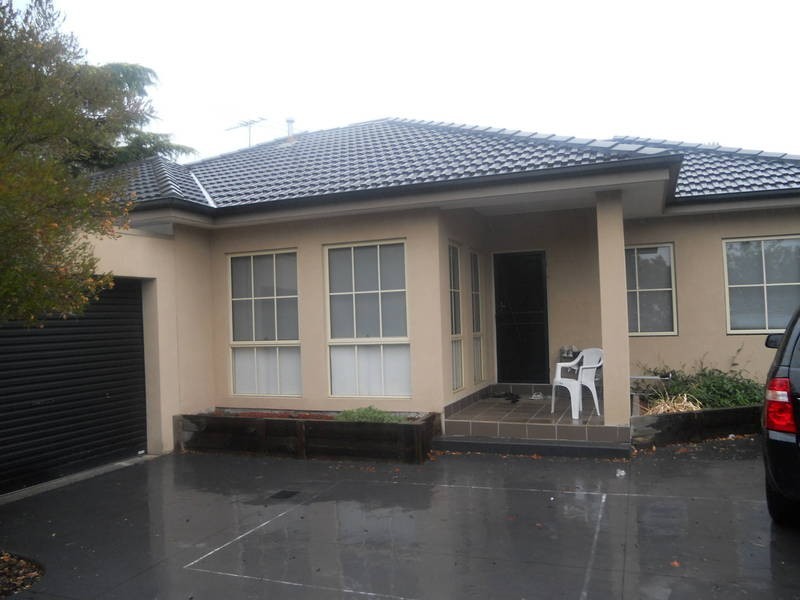 133a John St, Glenroy VIC 3046