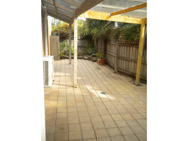 1/14  Stanford street, Fawkner VIC 3060