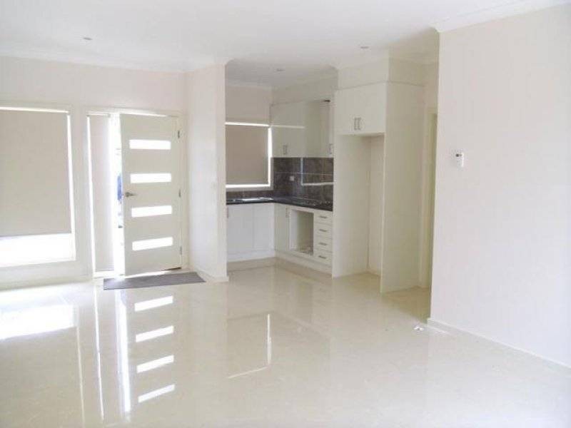 3/12 Hollberry street, Broadmeadows VIC 3047