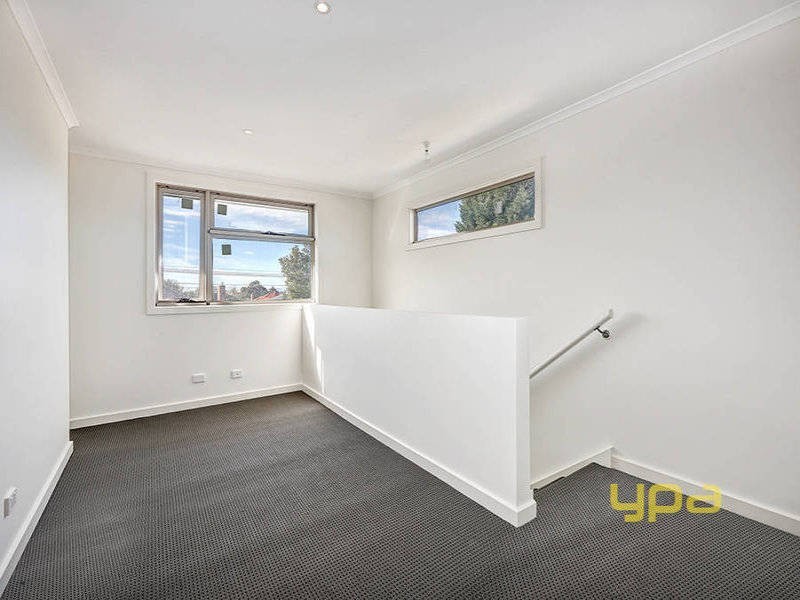 1/67 Hubert Avenue, Glenroy VIC 3046