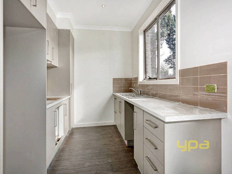 2/67 Hubert Avenue, Glenroy VIC 3046