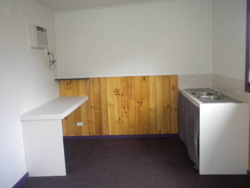 15 Gosford Crescent, Broadmeadows VIC 3047
