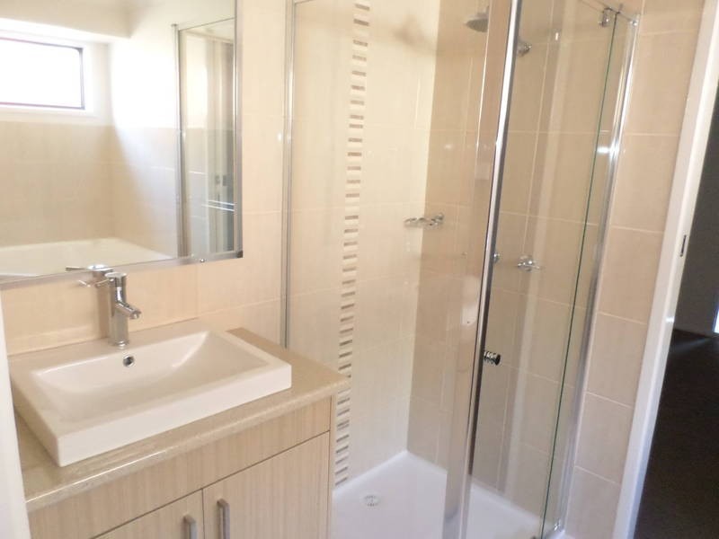 15 Manna Court, Meadow Heights VIC 3048