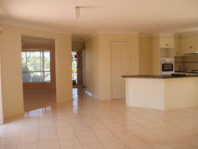 42 Parkin Avenue, Caroline Springs VIC 3023