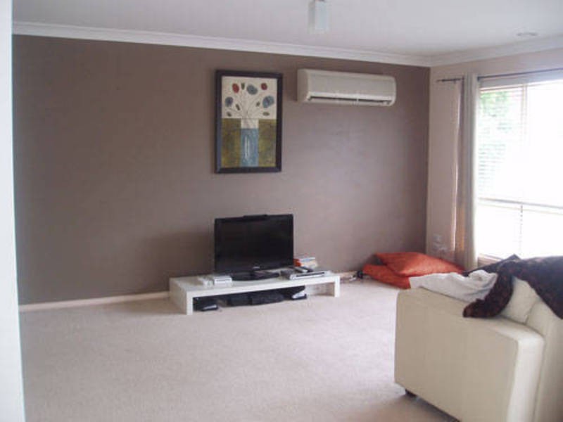 42 Parkin Avenue, Caroline Springs VIC 3023