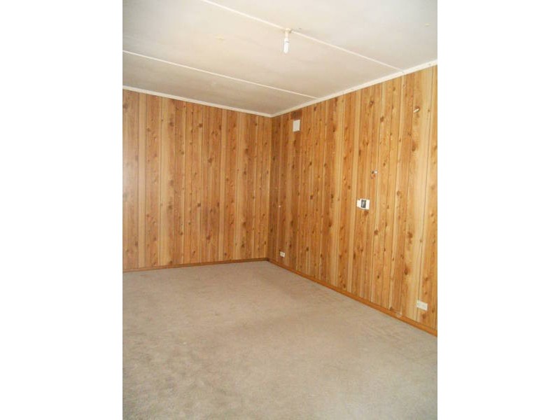 28 Landy Rd, Jacana VIC 3047