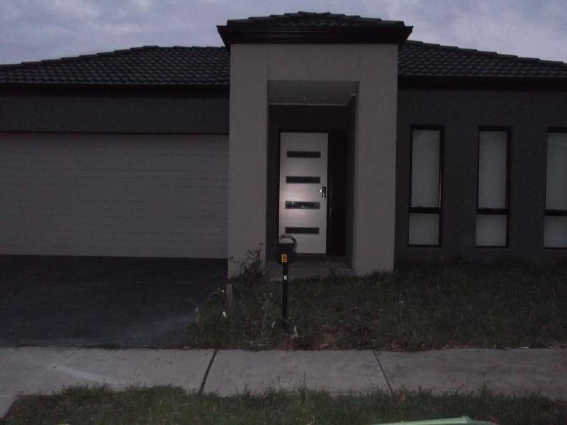 9 Snowden Place, Roxburgh Park VIC 3064