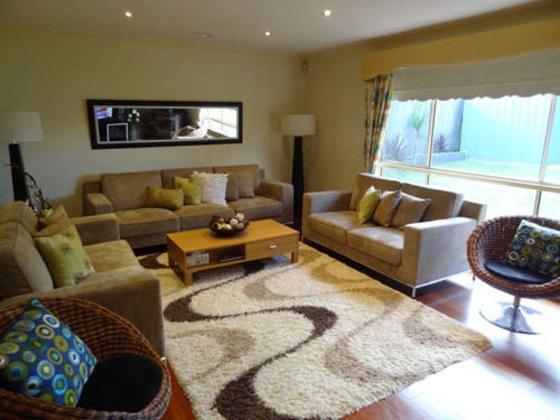 4 Greensted Grove, Roxburgh Park VIC 3064