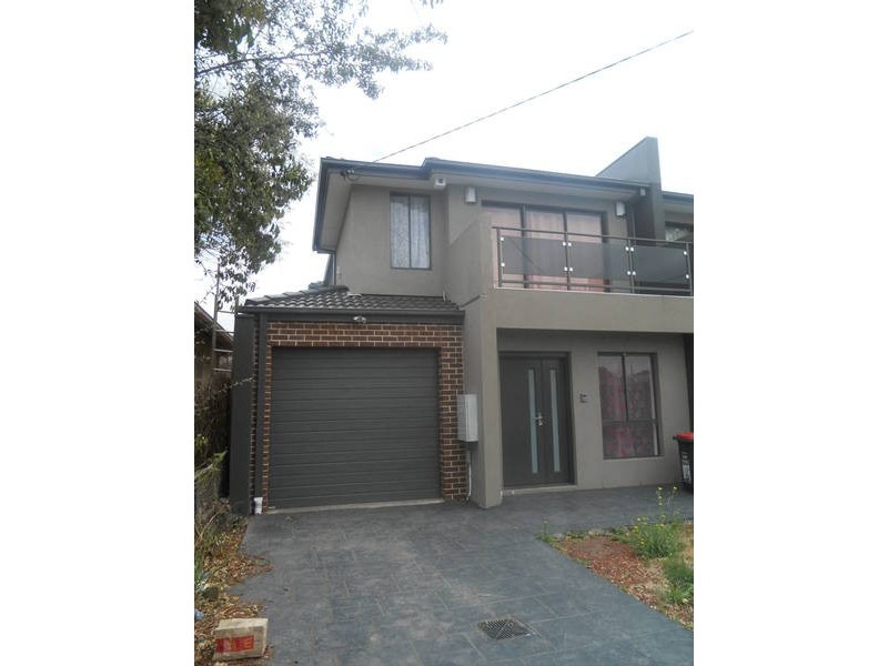 2/68 Gerbert St, Broadmeadows VIC 3047