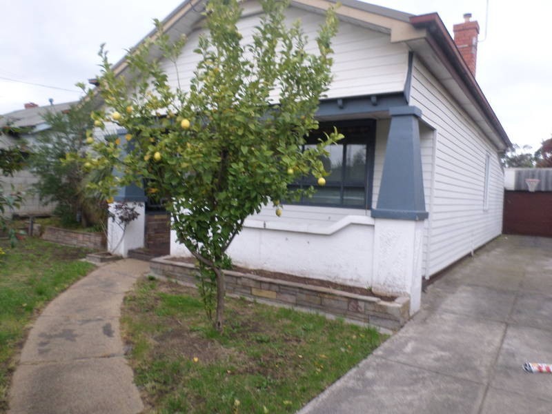 4 Sussex Street, Pascoe Vale VIC 3044