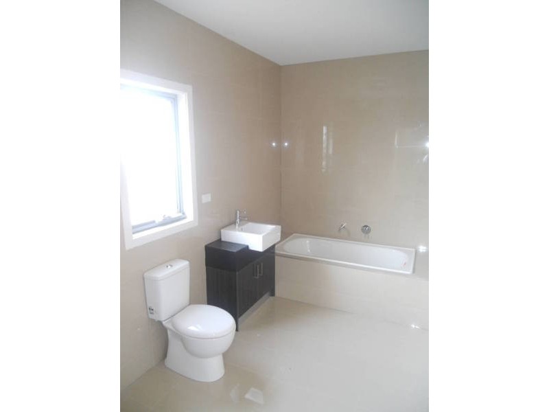 43a Melbourne Ave, Glenroy VIC 3046