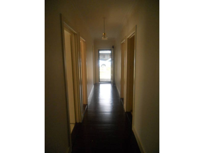 5 Salisbury St, Glenroy VIC 3046