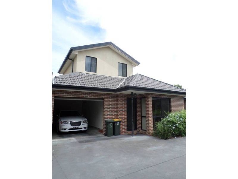2/38-40 Gladstone Parade, Glenroy VIC 3046