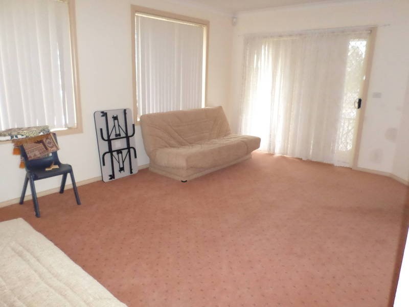 2 Taplin Way, Roxburgh Park VIC 3064