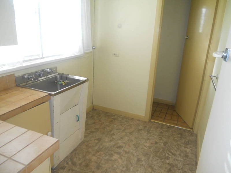 18 ANSELM GROVE, Glenroy VIC 3046