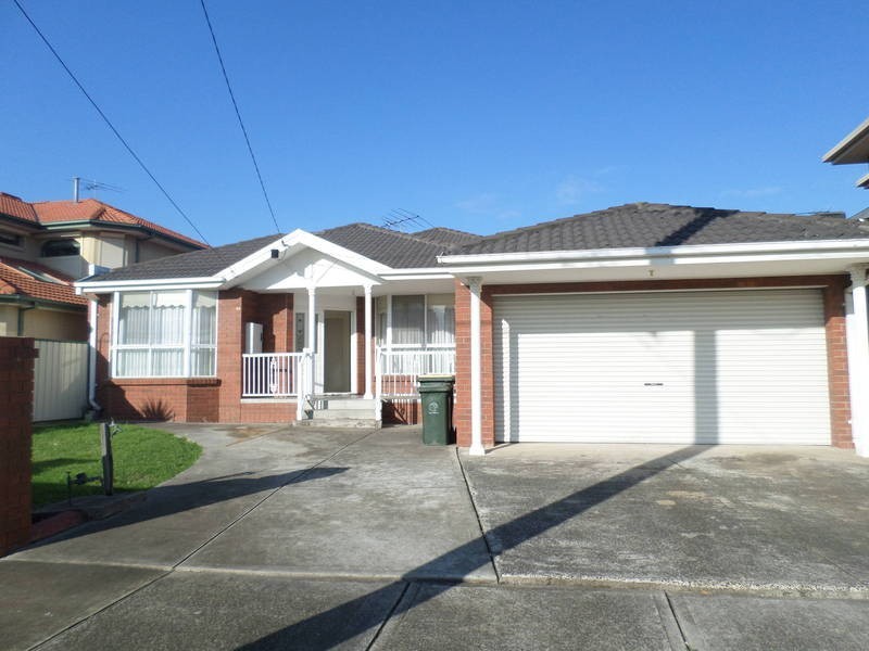 25 Benaroon Drive, Lalor VIC 3075