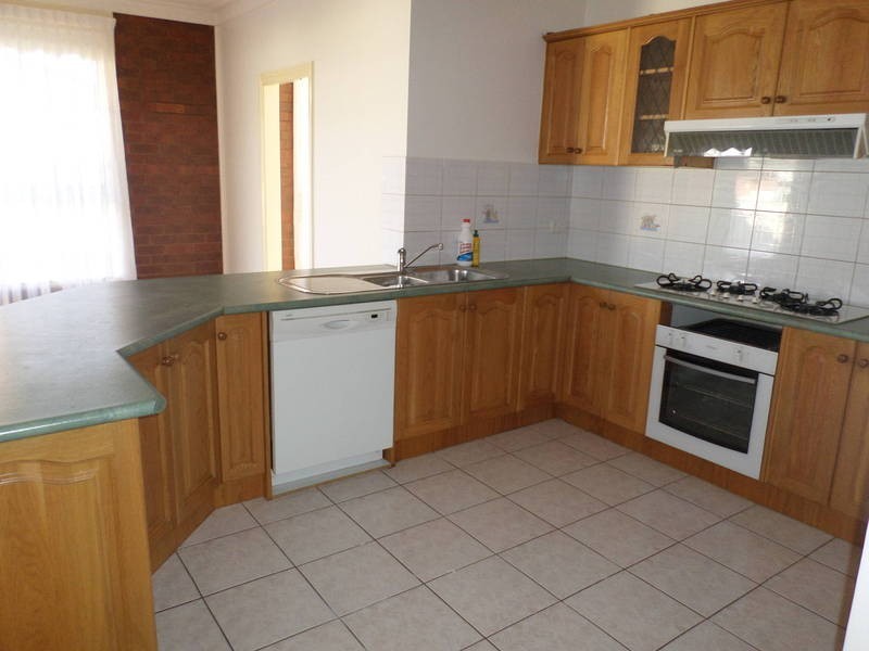 25 Benaroon Drive, Lalor VIC 3075