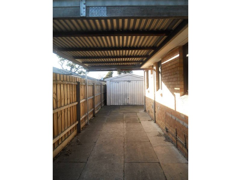 64 Leonard St, Glenroy VIC 3046