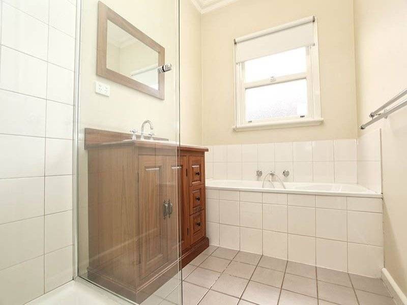 84 South Street, Hadfield VIC 3046