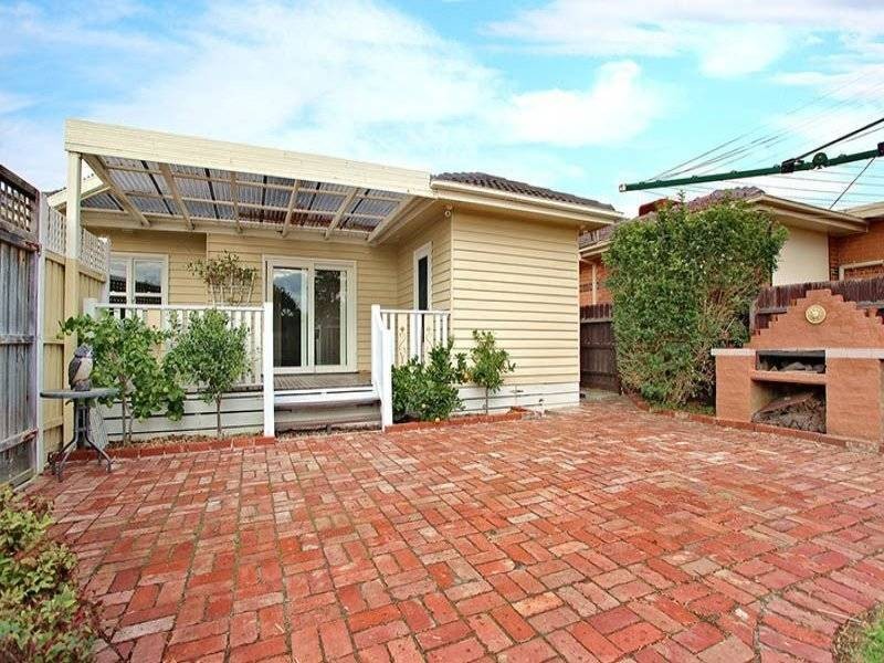 84 South Street, Hadfield VIC 3046