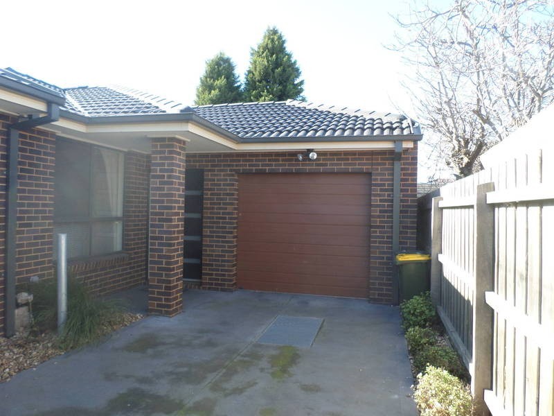 3/32 Sutherland Street, Hadfield VIC 3046