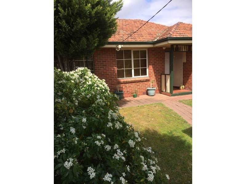 17 Sunset Boulevard, Jacana VIC 3047