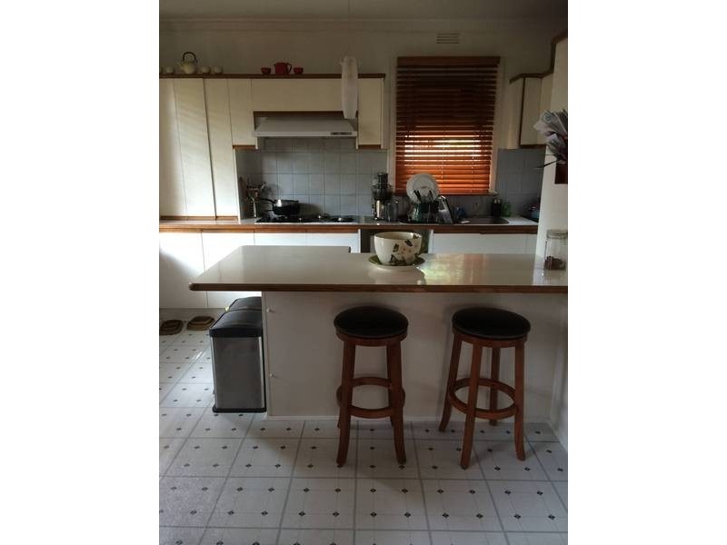 17 Sunset Boulevard, Jacana VIC 3047