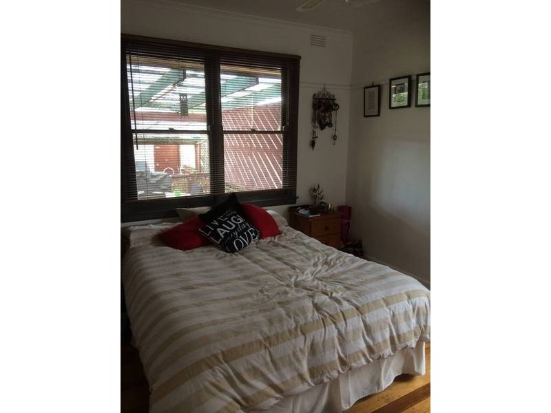 17 Sunset Boulevard, Jacana VIC 3047