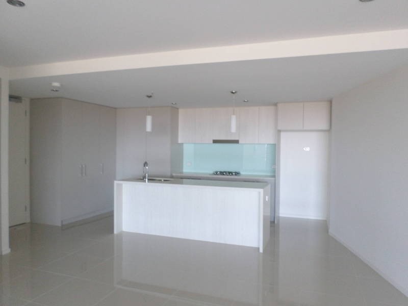 350/73 Crn Lake Street & Commercial Road, Caroline Springs VIC 3023