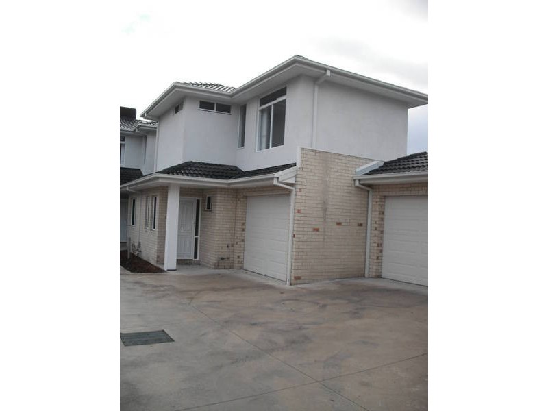 2/1015 Pascoe Vale Road, Jacana VIC 3047