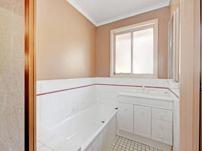 104 Ripplebrook Dr, Broadmeadows VIC 3047