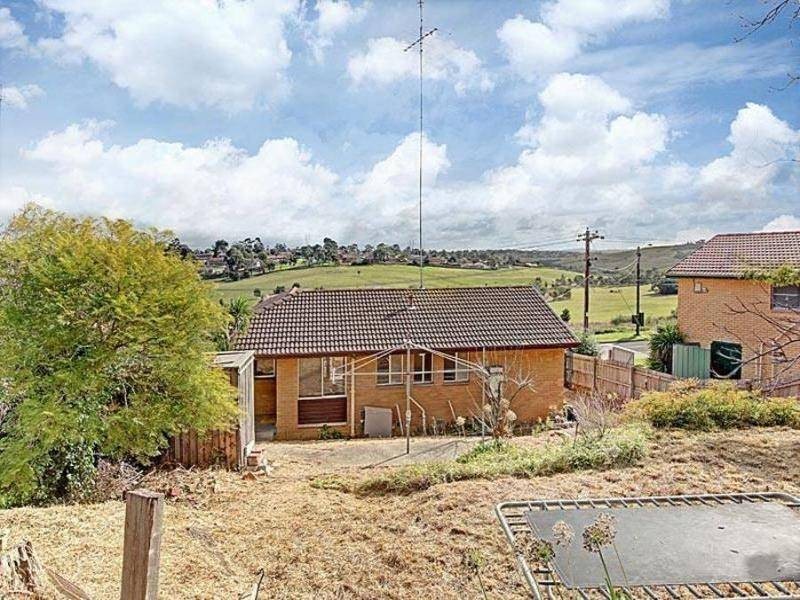 104 Ripplebrook Dr, Broadmeadows VIC 3047