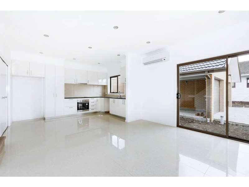 2/54 Meredith Street, Broadmeadows VIC 3047