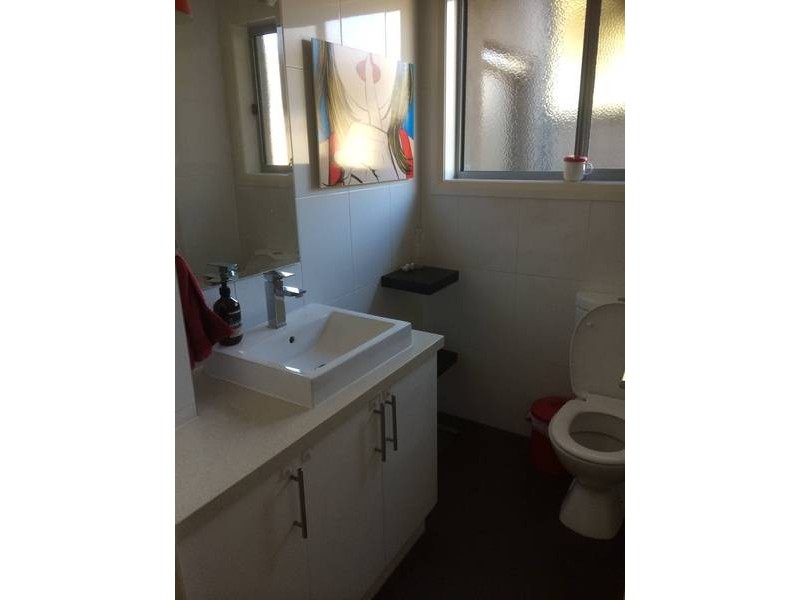 4 GERVASE AVENUE, Glenroy VIC 3046