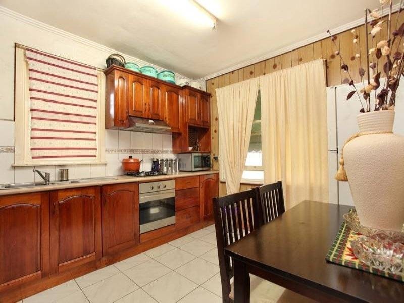 74 Maude Avenue, Glenroy VIC 3046