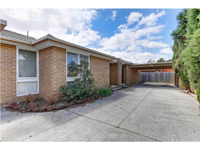 2/4 HYDE STREET, Hadfield VIC 3046