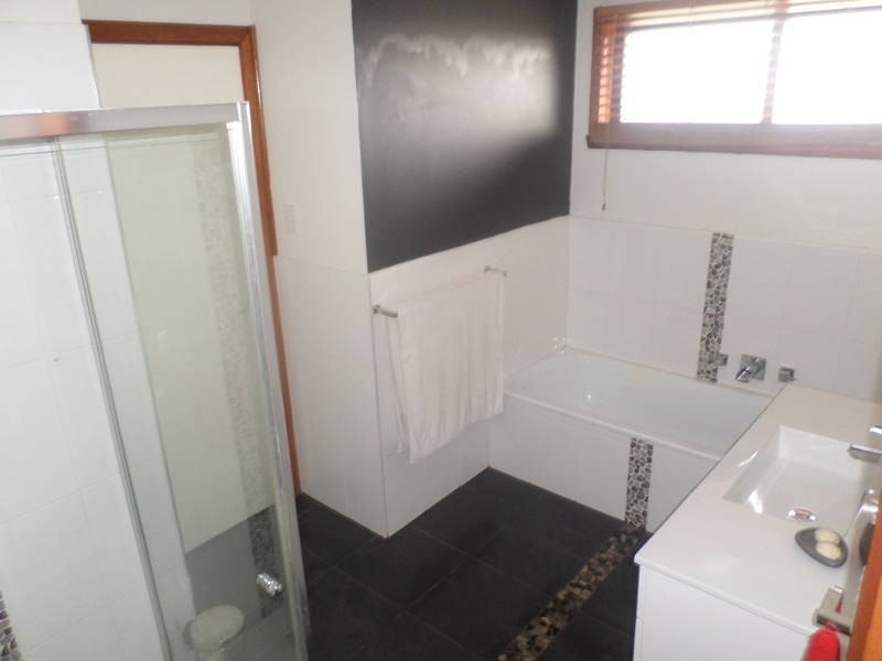 1 Shaba Court, Meadow Heights VIC 3048