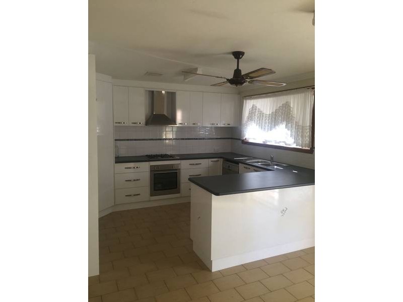 3/2 North Road, Avondale Heights VIC 3034