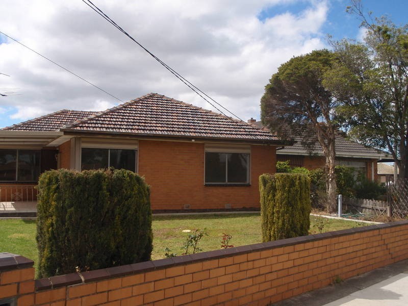 12 Dunstan Parade, Dallas VIC 3047