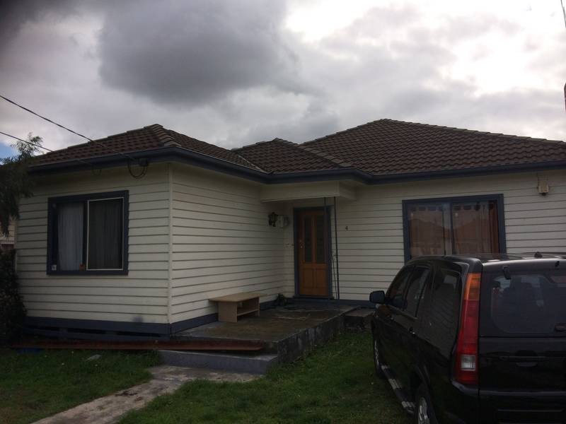 4 EILEEN STREET, Hadfield VIC 3046