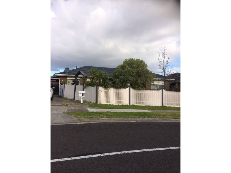 52 OUTLOOK DRIVE, Glenroy VIC 3046