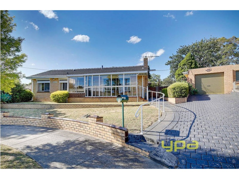 16 MOONEE BLVD, Glenroy VIC 3046