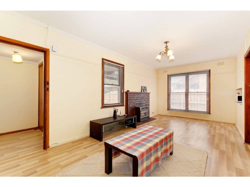 7 BESSELL COURT, Jacana VIC 3047