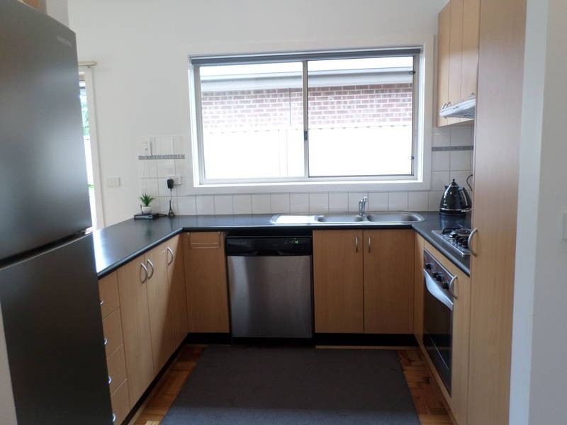 1/52 Isla Avenue, Glenroy VIC 3046