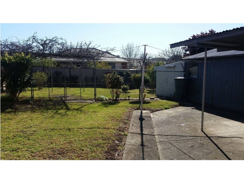 16 KANIVA STREET, Dallas VIC 3047