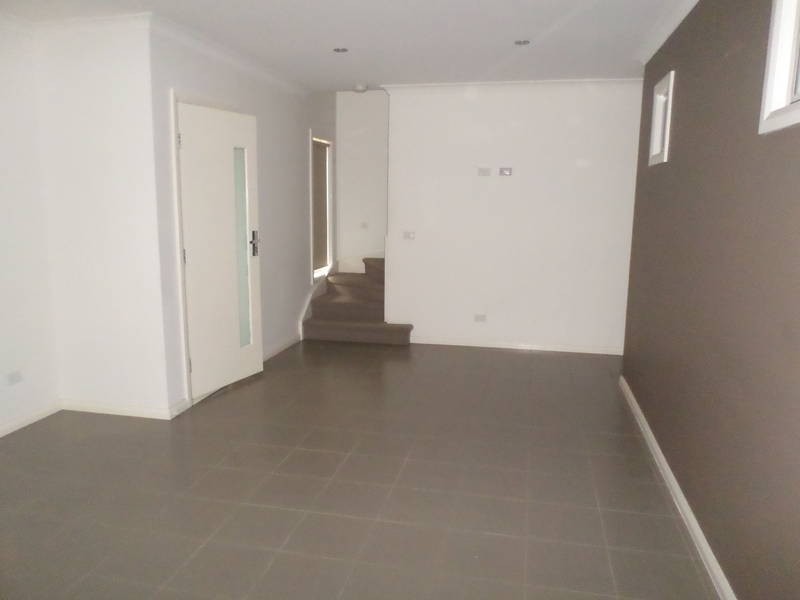 1/335 Grand Boulevard, Craigieburn VIC 3064