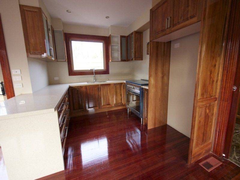 2/6 BLANCHE COURT, Coburg VIC 3058