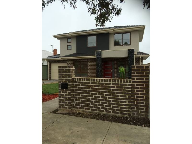 1/12 JUSTIN AVENUE, Glenroy VIC 3046